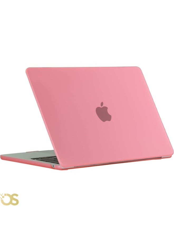 او اس كفر هارد شيل لماك بوك إير 13.6 بوصة من OS STORE — حماية مقاومة للخدوش والصدمات، تصميم نحيف وخفيف مع فتحات تهوية للحفاظ على تبريد الجهاز، سهل التركيب ومناسب للاستخدام اليومي — متوافق مع موديلات M2 (2022-2023) A2681 / M3 (2024) A3113 / M4 A3240 (2025)  (غطاء كريستالي وردي مع واقي شاشة) - Image 2